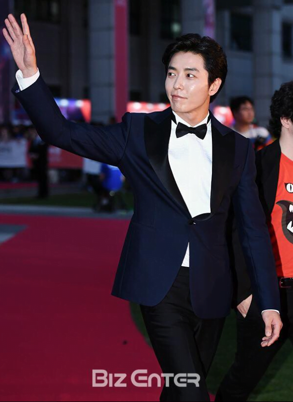 Dia Tiada Tahi Lalat Di Jari, Agensi Nafi Cincin Dipakai Lee El Milik Kim Jae Wook 2 Capture 5