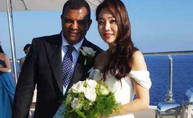 Tony Fernandes Akui Muak Dengan K-pop, "Jika Seseorang Sebut BTS Lagi Saya Akan Bnuh Diri" 1 bw215