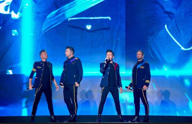 Konsert Westlife Gamit Nostalgia, Tinggalkan Memori Terindah Buat Ribuan Penonton 2 w6