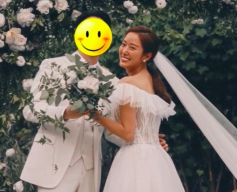 Kongsi Foto Perkahwinan, Jeon Hye Bin Tutup Wajah Suami 1 40 1
