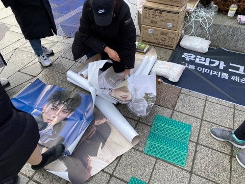 Peminat Rancang Untuk Membuat Bantahan Mengeluarkan Chen Daripada EXO. Tapi Ini Yang Terjadi 2 2