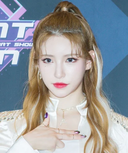 Netizen Terkejut Dengan Visual Bian ANS Yang Seperti Patung Yang Cantik 4 34 2