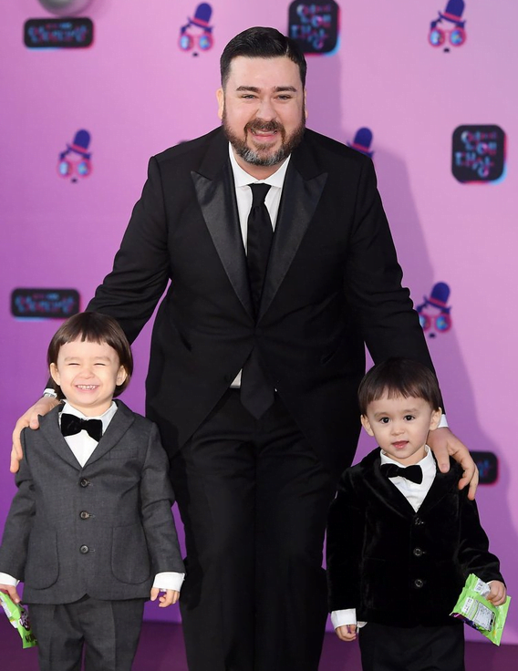 Sam Hammington Tutup Mulut Orang Yang Kritik Videonya Bersama William Dan Bentley Di Instagram 1 s 5