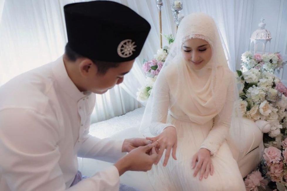 “Suami banyak dorong dalami agama, hasil bimbingan dia..” – Hannah Delisha 3 12