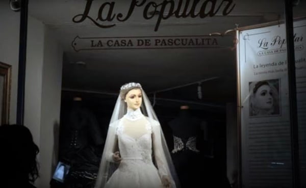 Misteri La Pascualita, Siapa Sebenarnya Mannequin Cantik Bergaun Pengantin Ini? 3 pascualita 1