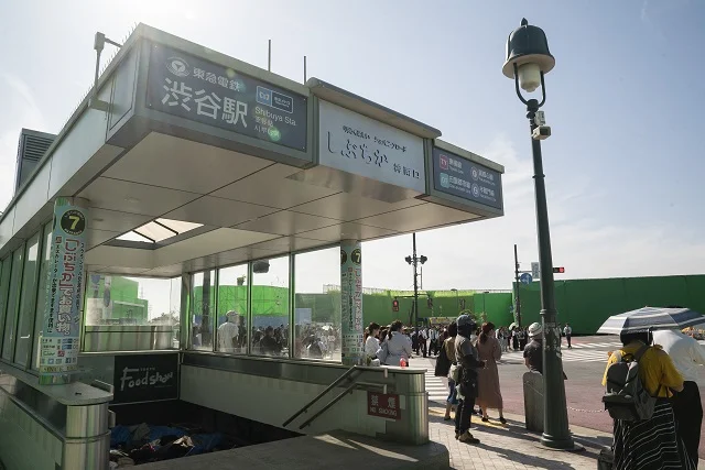 Bagaimana Produksi Siri 'Alice In Borderland' Mengosongkan Shibuya Crossing Yang Sibuk? 7 6