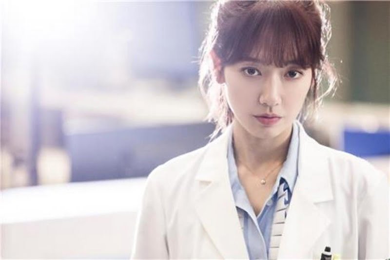 7 K-Drama Tema Medikal Di Viu Untuk Merawat Sakit Hati (Ubatnya Percuma Dengan Dos Perancak) 2 2 4
