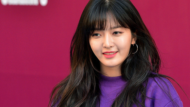 “Saya Rasa Dia Kehilangan Terlalu Banyak Berat Badan”, Netizen Risau Tengok Penampilan Terbaru Chanmi AOA. 1 No One Recognizes AOA ChanMi In Public cover
