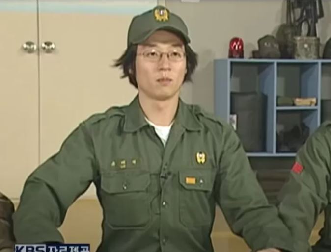 Lee Jung Jae & Yoo Jae Suk Mengimbas Memori Masuk Khidmat Tentera Sama-sama 5 ffdd