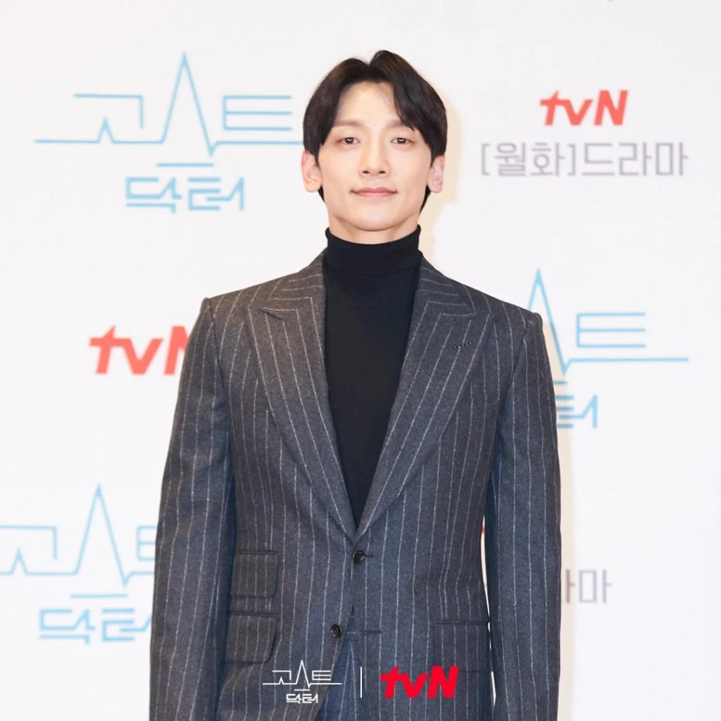 K- Drama Terbaru "Ghost Doctor" Lakonan Rain, Kim Bum, Son Naeun Dan Uee Mendapat Perhatian Peminat 2 rain