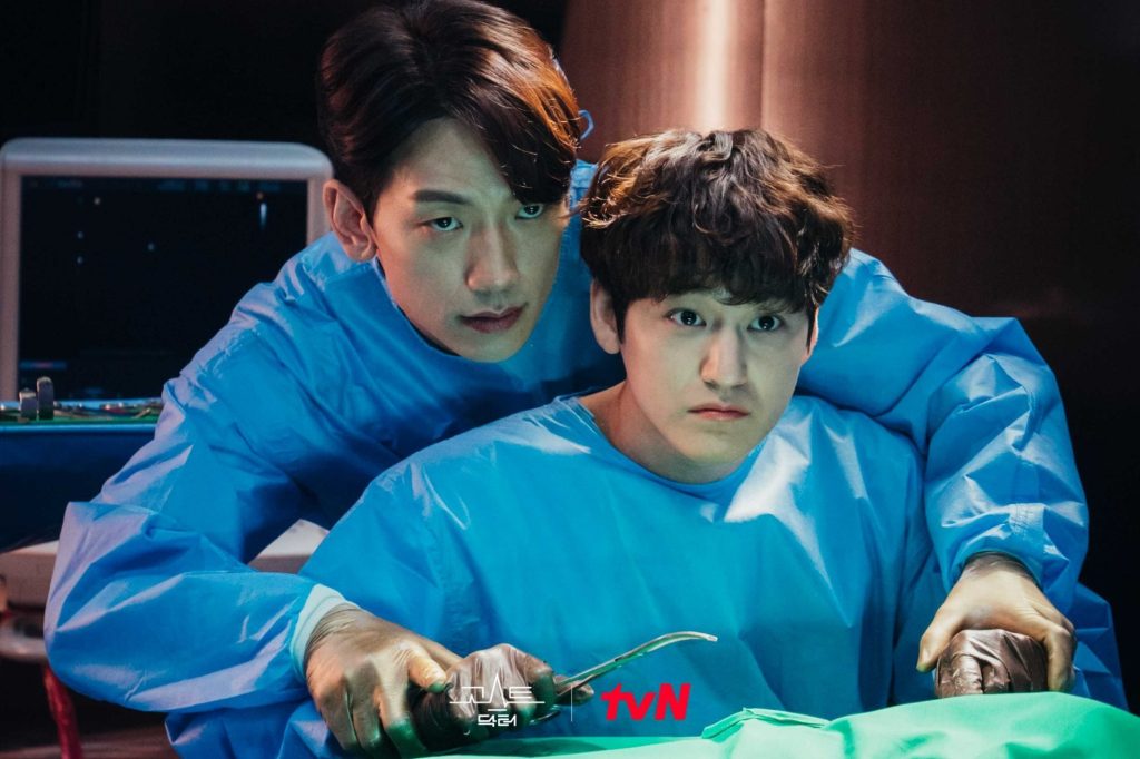 Rating ‘Ghost Doctor’ Semakin Meningkat, Ini Dua Sebab Mengapa Anda Harus Menonton Drama Bromance Perubatan Ini 7 0a1bd03e 6d84 46b5 a9b0 5e4d3d06410b b2959300