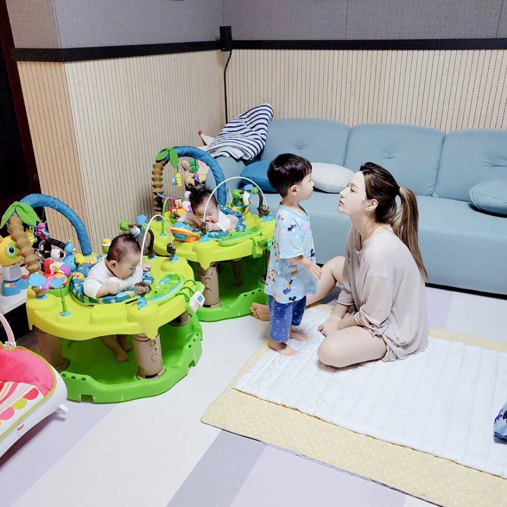 Bekas Idola Dan Ibu Anak Tiga, Yul-hee Mengejutkan Peminat Dengan Keputusan Yang Tidak Dijangka Ini 6 1597090179 image