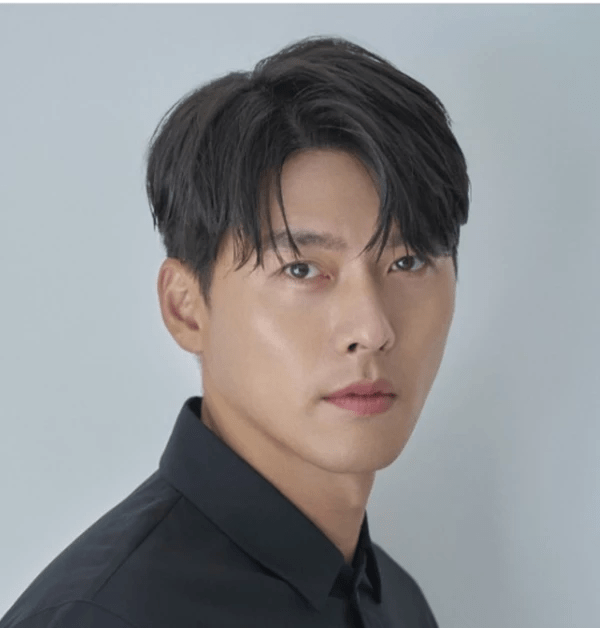 Netizen Terkejut Dengan Visual Bapa Son Ye Jin, Ada Iras- Iras Hyun Bin 2 1634334887 image