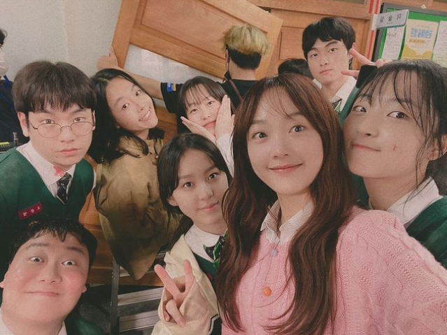 Dua Drama Netflix Mendapat Perhatian Penonton, Pengikut Instagram Lee Yoo Mi Naik 175 Kali Ganda Hanya Dalam Masa 5 Bulan 5 Capture 1