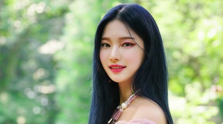 9 Selebriti Kpop Wanita Ini Sangat Popular Di Kalangan Lelaki 7 Isa STAYC 8 758x421 1
