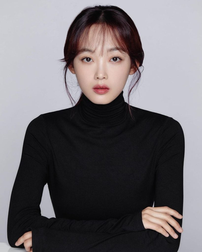Dua Drama Netflix Mendapat Perhatian Penonton, Pengikut Instagram Lee Yoo Mi Naik 175 Kali Ganda Hanya Dalam Masa 5 Bulan 1 MV5BZGU1ZGVjMzgtMGE5Zi00NTFmLTgwNWYtMzQ4MTk4ZmRmZjFhXkEyXkFqcGdeQXVyNDAzNDk0MTQ@. V1