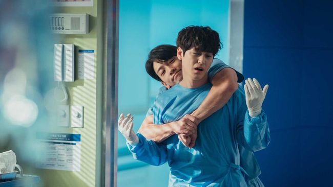 Rating ‘Ghost Doctor’ Semakin Meningkat, Ini Dua Sebab Mengapa Anda Harus Menonton Drama Bromance Perubatan Ini 5 drama korea ghost doctor 1 169