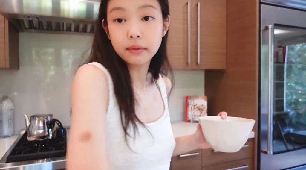 'Walaupun Berpakaian Simple, Tiada Siapa Yang Kisah Tentang Saya'- Jennie BLACKPINK 1 jennie blackpink 24022022 7