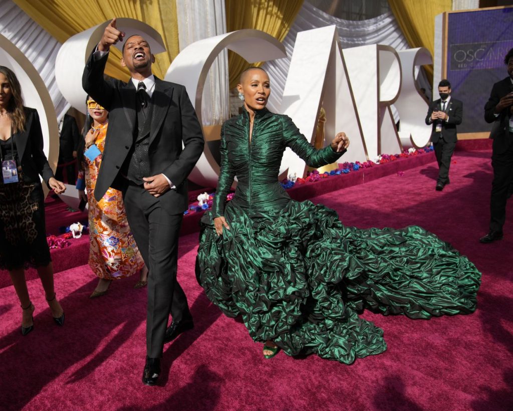 Chris Rock Tahan Malu Ditampar Will Smith Secara ‘Live’ Di Oscar 2022 Gara-Gara Mengejek Rambut Botak Isterinya 2 1530075