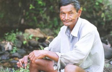 Hanya Disebabkan Demam Panas, Lelaki Ini Tidak Tidur Hampir 50 Tahun 2 Thai Ngoc 390x250 1