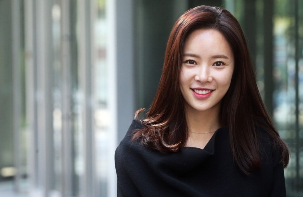 10 Bulan Selepas Memfailkan Cerai, Hwang Jung-eum Kembali Bersama Suaminya Dan Selamat Melahirkan Anak Kedua Mereka 2 allkpop 1634011962 pyh2014102910890031500 p4 1