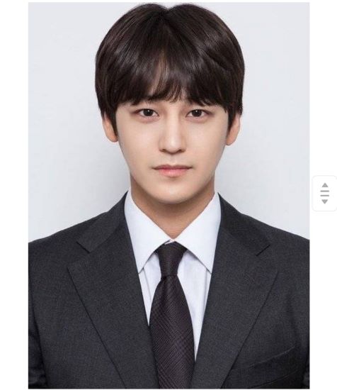 5 Foto Artis Korea Yang Diedit Jadi Gambar Kad Nikah Oleh Peminat 5 foto nikah kim bum