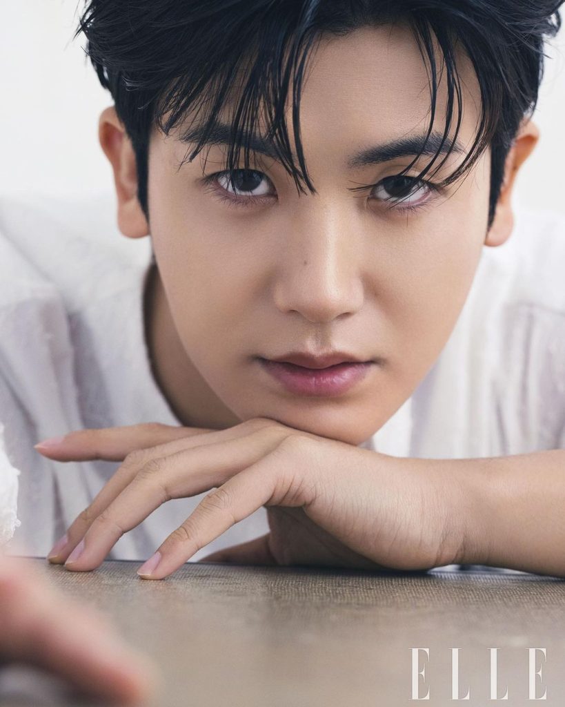 Pelakon Park Hyungsik Mendedahkan Bagaimana Rasanya Berkawan Rapat Dengan Superstar Dunia BTS V 2 park hyung sik