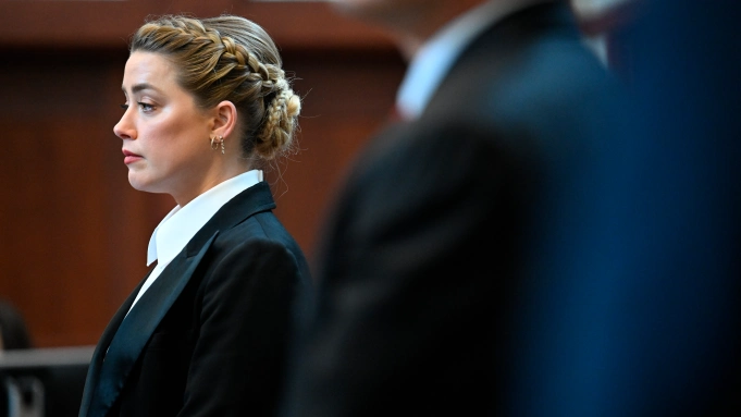 “Amber Heard Sememangnya Sedang Mementaskan Lakonan Terhebatnya”, Perbicaraan Bersambung 16 Mei Ini 1 Amber Heard 2
