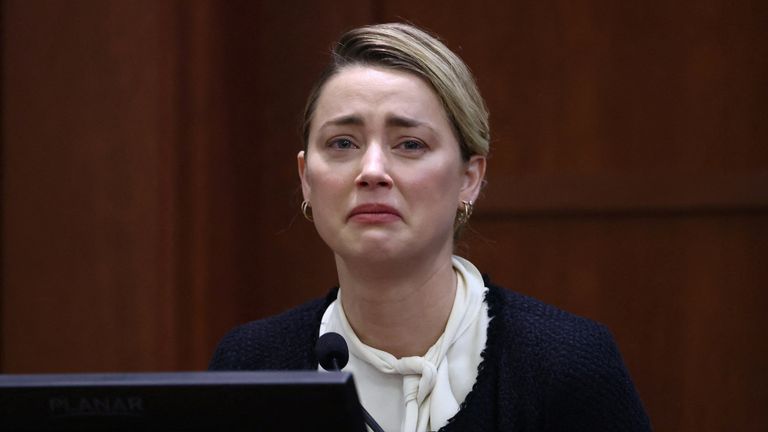 “Amber Heard Sememangnya Sedang Mementaskan Lakonan Terhebatnya”, Perbicaraan Bersambung 16 Mei Ini 3 skynews amber heard court johnny depp 5761587