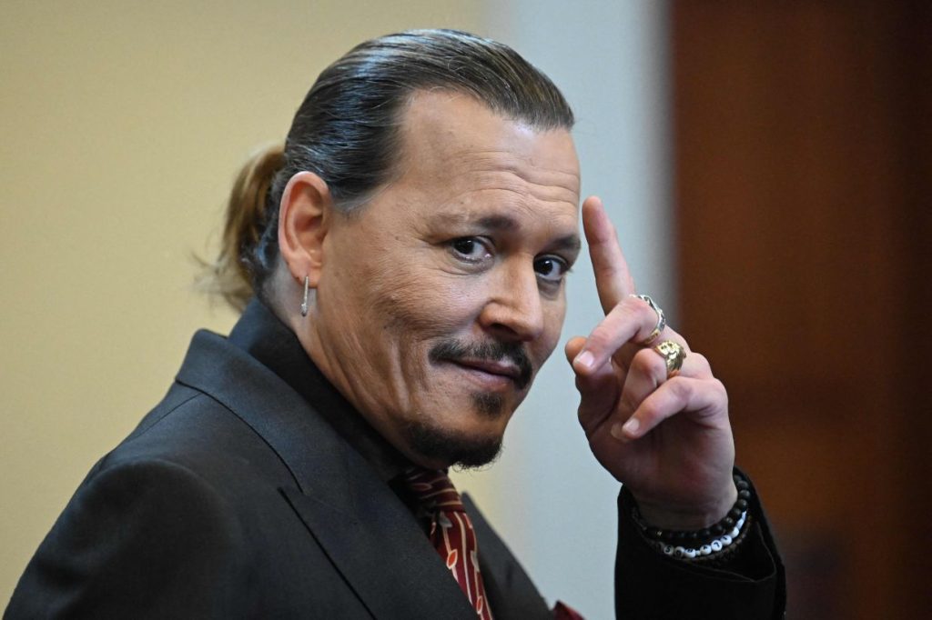 "Saya Kecewa Dengan Keputusan Mahkamah Yang Tak Membela Nasib Wanita" Amber Heard 'Play Victim', Depp Menang Kes! 1 1607685