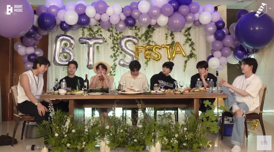 Ahli BTS Menangis Teresak- Esak, Tiada Lagi Kumpulan BTS, Kini Mereka Bergerak Solo? 1 Screenshot 2022 06 16 154427