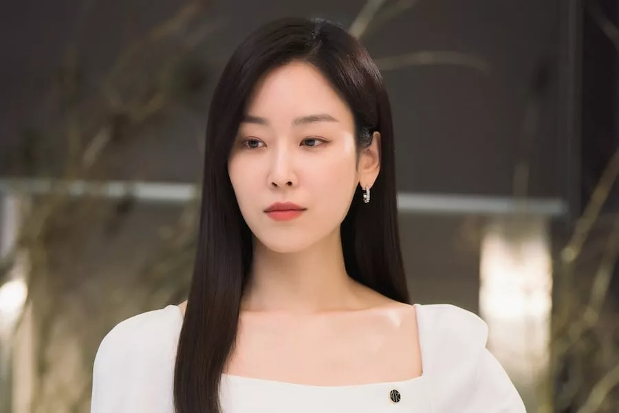 Apa Yang Menarik Mengenai Seo Hyun Jin yang Netizen Tidak Tahu 1 dummy 4