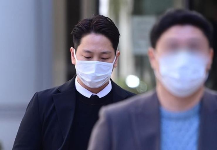 ‘Dituduh’ Memegang Dada Wanita, Bekas Ahli B.A.P Himchan Dedah Cerita Sebenar Pada Hari Kejadian 1 optimize