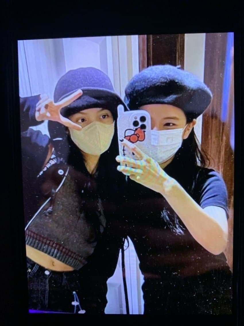 Gambar Peribadi Milik Jennie BLACKPINK, V BTS Dan Ahli Kumpulan BLACKPINK Yang Lain Tersebar Di Internet 4 1662089913 3