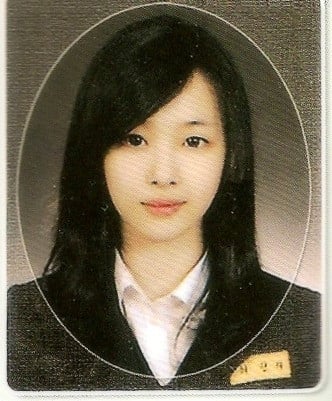 "Cantik Dari Azali"- Netizen Puji Kecantikan Gambar Graduasi Mendiang Sulli f(x) 2 1662415093 9d9559f0f5309bef048d394ec3ae27f9