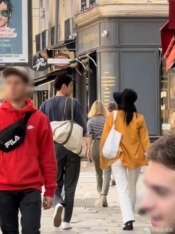 Comelnya Shin Min Ah & Kim Woo Bin Di Paris 4 1663310041 4