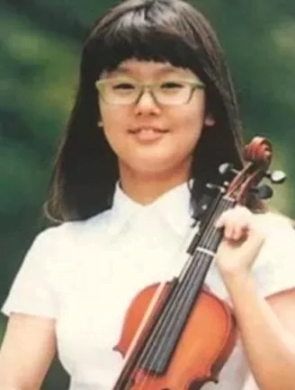 6 Idola Wanita Ini Glow Up Selepas Tanggalkan Cermin Mata 3 6 female idols major glow ups after taking off glasses 1