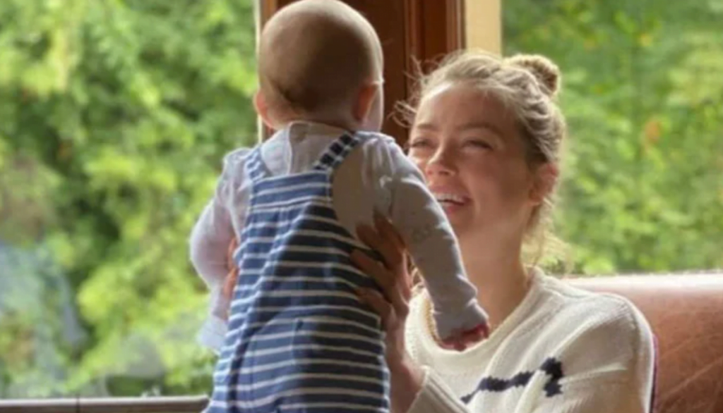Untuk Raih Simpati Kes Fitnah Johnny Depp, Amber Heard Sewa Anak Angkat? 1 Screenshot 2022 09 13 163959