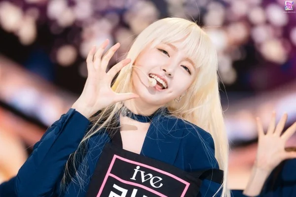 Peminat IVE Mengecam Starship Selepas Memperlakukan Liz IVE Sebegini 1 starship earns criticism after dives noticed ive members have this except liz