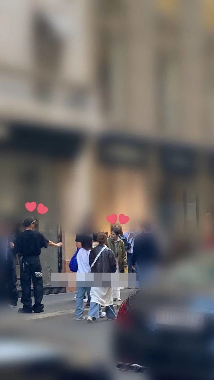 Yoo Ah In & IU Dating Di Paris 2 1666255404 20221020 yooahiniu2