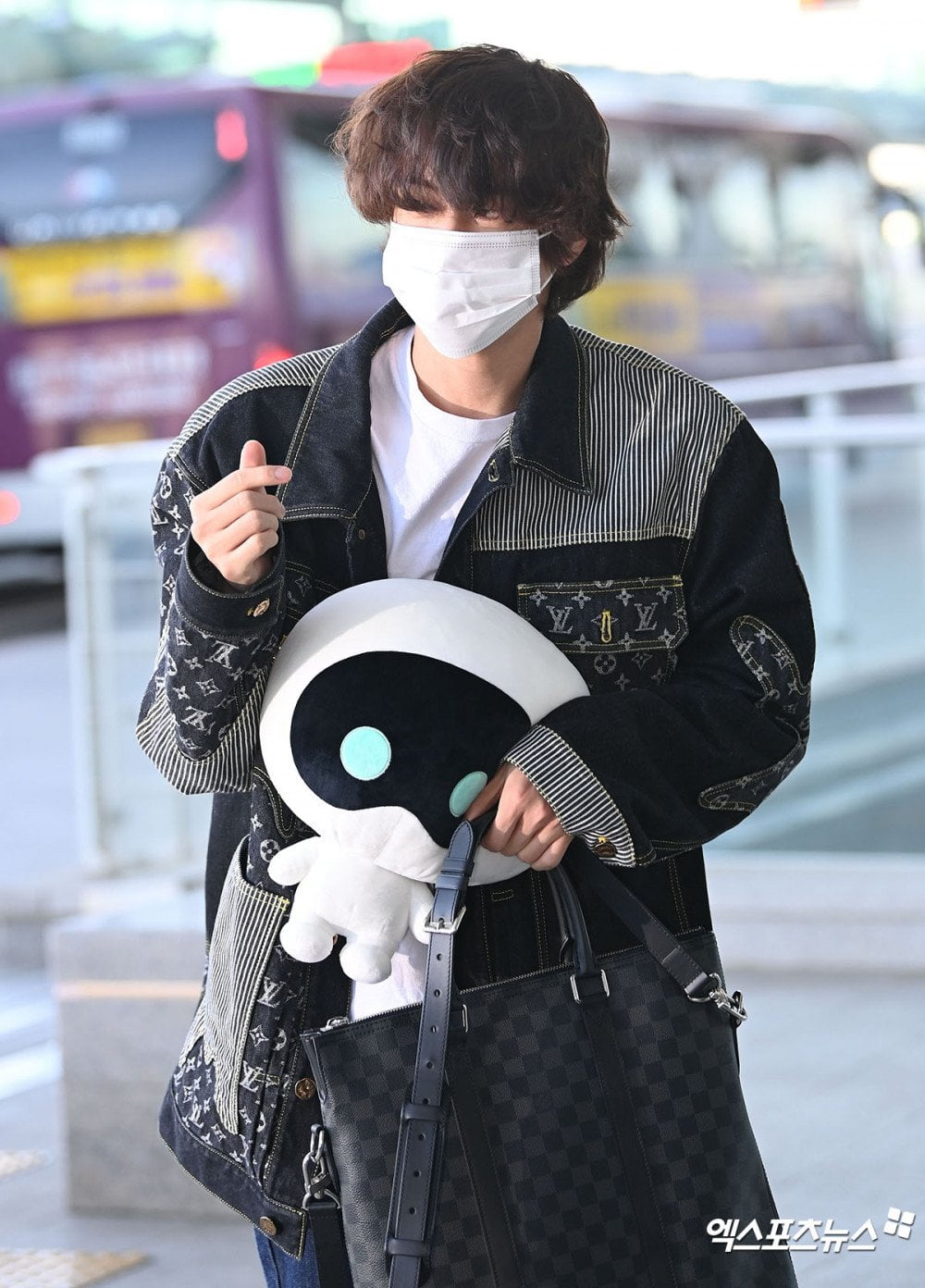 Jin BTS "Bawa Diri" Ke Argentina 4 1666572806 1666572293533472