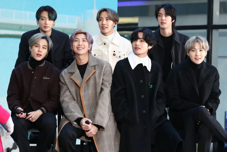 "Bermula Dengan Jin Dahulu"- BTS Bakal Sertai Latihan Ketenteraan Serentak, Bakal Kembali Pada Tahun 2025 1 221007 bts mb 1300 d504e3