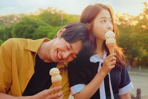 5 Filem Romantik Remaja yang Tidak Boleh Anda Terlepas 3 kim young kwang park bo young on your wedding day