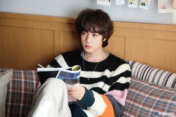 bts-jin-the-astronaut