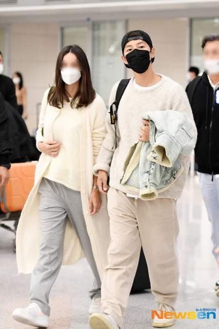 "Aku Rasa Dia Buat Rebound Je Perempuan Ni?!"- Song Joong Ki Menafikan Penyataan Yang Dibuat Netizen 1 unnamed 98