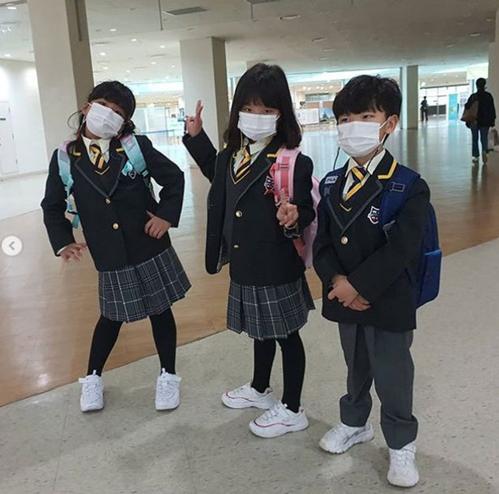 Kecoh Harga Pakaian Seragam Sekolah Rendah Korea Selatan Yang Bernilai Lebih 1 juta KRW (RM3.5K) 2 1673287656 image
