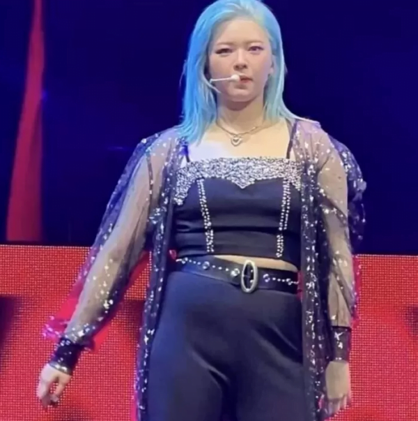 ‘Kelihatan Semakin Kurus,’ Peminat Terkejut Dengan Gambar Terbaru TWICE Jeongyeon 1 twice jeongyeons recent photos following weight loss become hot topic