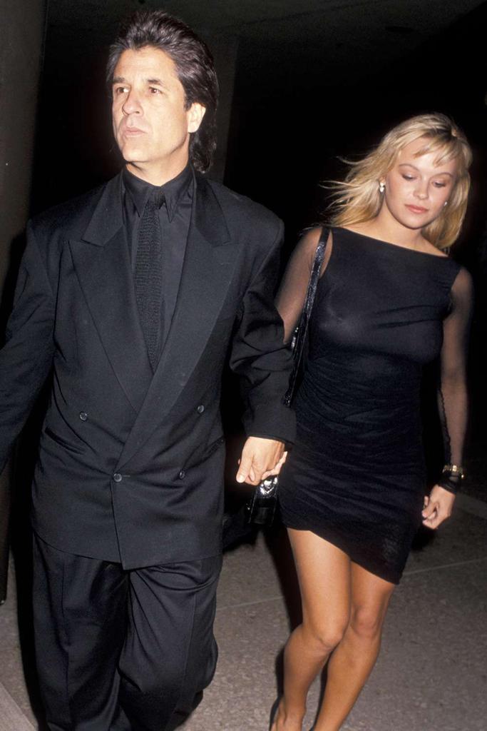 Bekas Suami Pamela Anderson Mewasiatkannya $10 Juta USD 3 18650460 7C82 462C A684 71C0A4AB376C