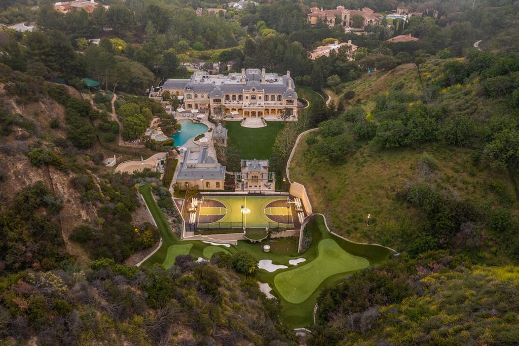 Mark Wahlberg Menjual Rumah Agamnya 2 84E445FA 7F7C 4F34 9CEF 363A6535DC3A