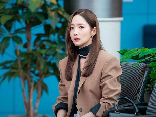 Park Min Young Dilarang Meninggalkan Korea Selatan 1 004EF307 9171 441E 8026 D53749D9FB58
